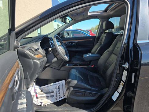 Used 2022 Honda CR-V Touring image 4