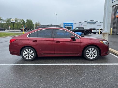 Used 2016 Subaru Legacy 2.5i Premium AWD/4WD image 4