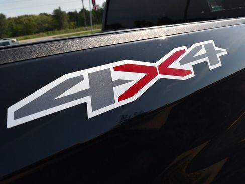 Used 2023 Chevrolet Silverado 1500 LT AWD/4WD image 17