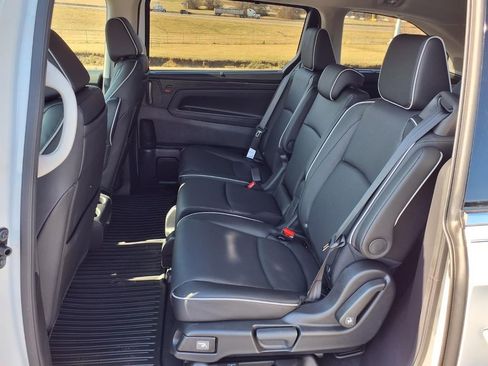 New 2026 Honda Odyssey Elite image 11