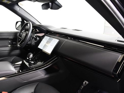 Certified 2025 Land Rover Range Rover Sport Dynamic SE AWD/4WD image 18