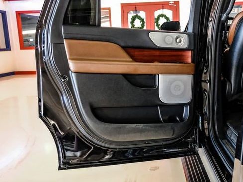 Used 2022 Lincoln Navigator L Reserve image 52