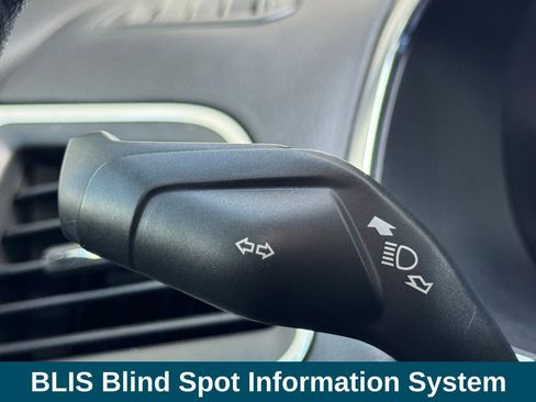 Used 2017 Ford Edge Titanium w/ Equipment Group 301A image 12