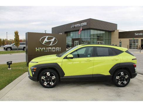 Certified 2025 Hyundai Kona SEL image 2