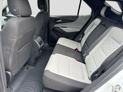 Used 2019 Chevrolet Equinox LT w/ Driver Convenience Package FWD image 23