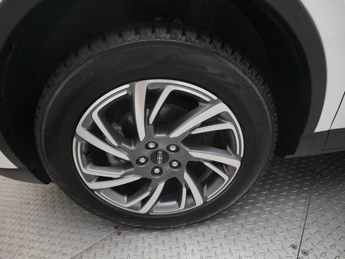 Used 2023 Lincoln Corsair AWD w/ Equipment Group 101A image 29