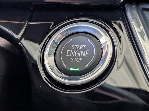 New 2026 Chevrolet Trax RS w/ Sunroof Package image 21