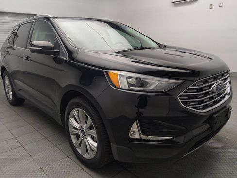 Used 2019 Ford Edge Titanium FWD image 13
