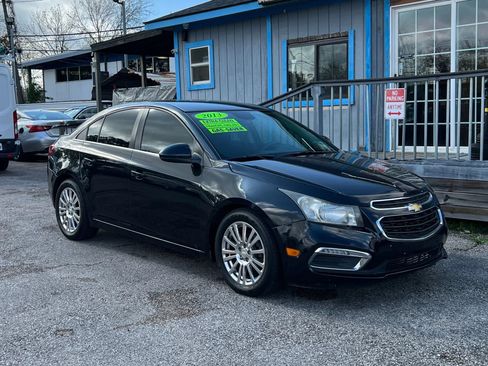 Used 2013 Chevrolet Cruze Eco w/ Enhanced Safety Package image 4