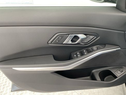 Used 2025 BMW 330i xDrive Sedan w/ Convenience Package image 11