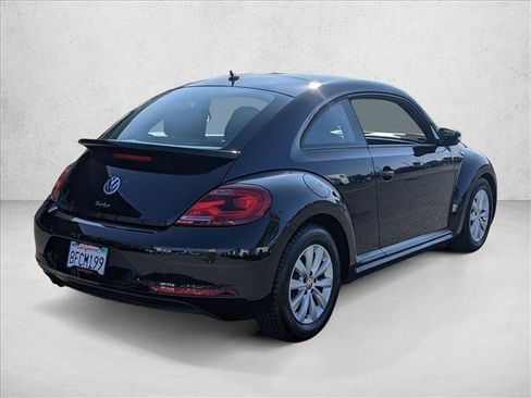 Used 2018 Volkswagen Beetle 2.0T Coast FWD image 5