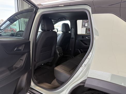 Used 2025 Chevrolet Equinox LT w/ Convenience Package II image 20