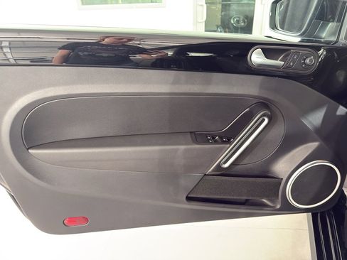 Used 2019 Volkswagen Beetle 2.0T SE image 14