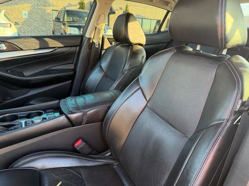 Used 2018 Nissan Maxima 3.5 SL image 11