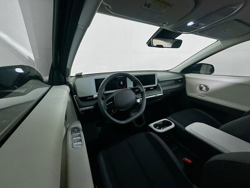 Used 2024 Hyundai Ioniq 5 SEL RWD image 18
