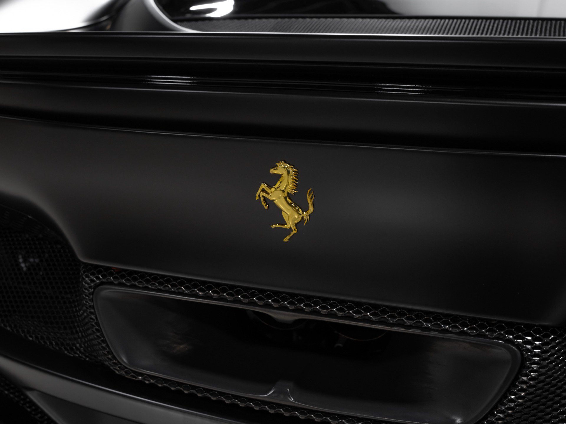Used 2023 Ferrari 296 GTS RWD image 35