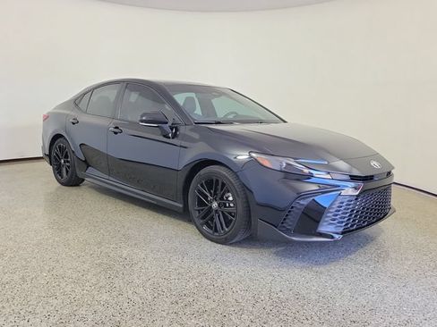 Used 2025 Toyota Camry SE w/ Multimedia Upgrade Package FWD image 4