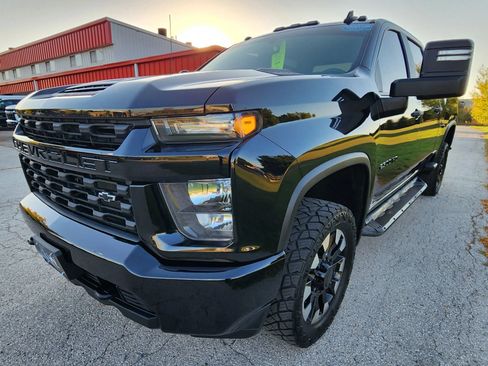 Used 2020 Chevrolet Silverado 2500 Custom w/ Custom Value Package image 15