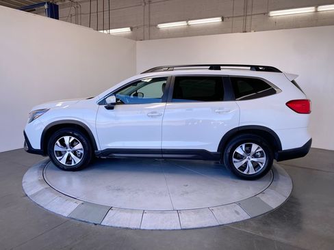 Used 2025 Subaru Ascent Premium AWD/4WD image 2
