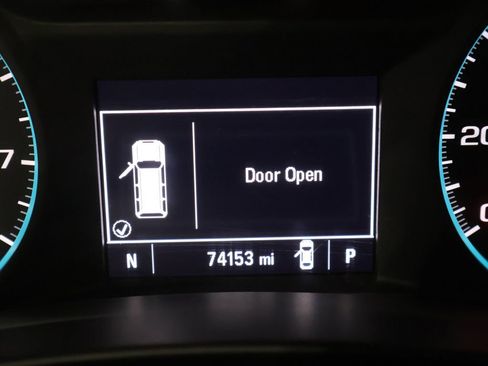 Used 2018 Chevrolet Equinox LS FWD image 37