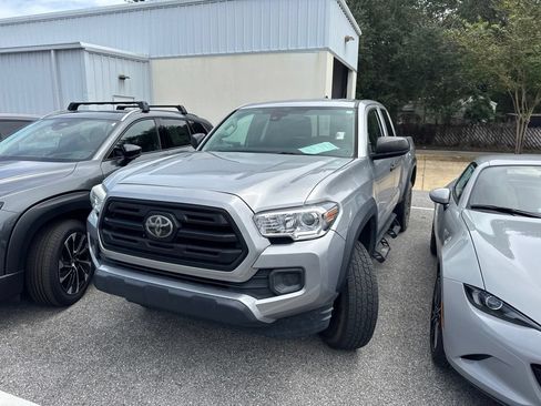 Used 2019 Toyota Tacoma SR w/ SX Package RWD image 1