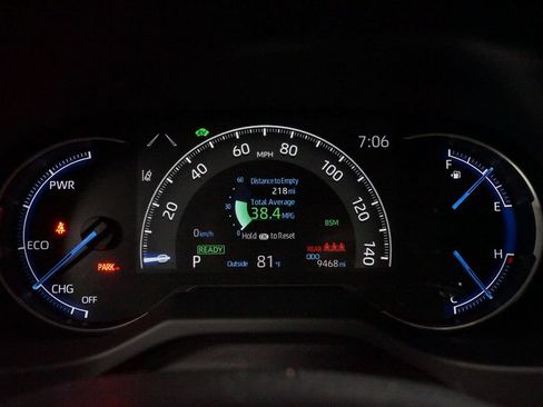 Certified 2025 Toyota RAV4 LE AWD/4WD image 15