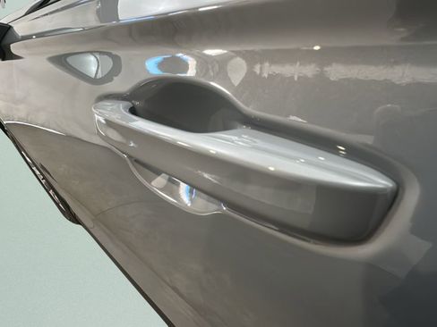 Certified 2025 Honda CR-V EX image 6