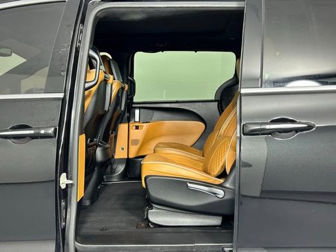 Used 2022 Chrysler Pacifica Pinnacle image 17