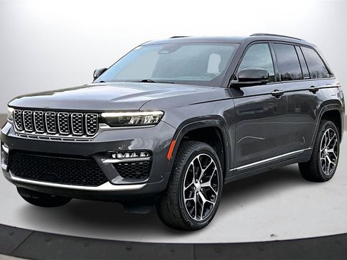 Certified 2022 Jeep Grand Cherokee Summit image 4
