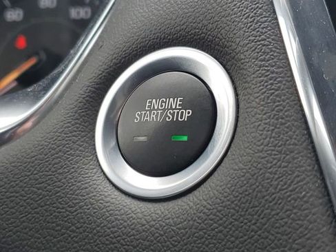 Certified 2023 Chevrolet Traverse LT FWD image 16