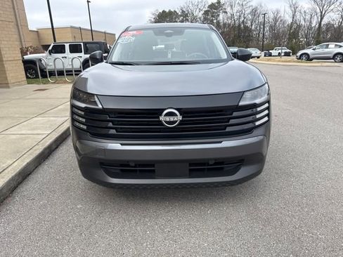 Used 2025 Nissan Kicks S image 7