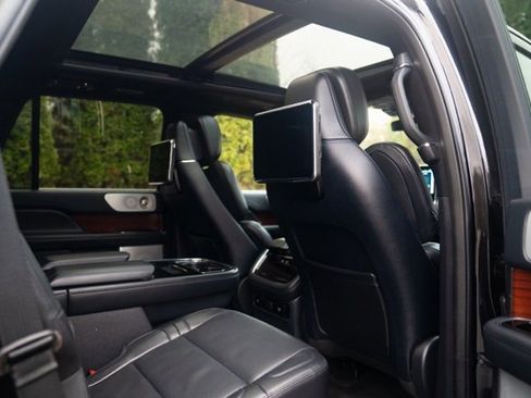 Used 2023 Lincoln Navigator Reserve w/ Equipment Group 201A image 42