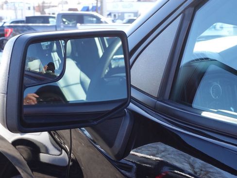 Used 2023 Chevrolet Silverado 1500 Custom image 13