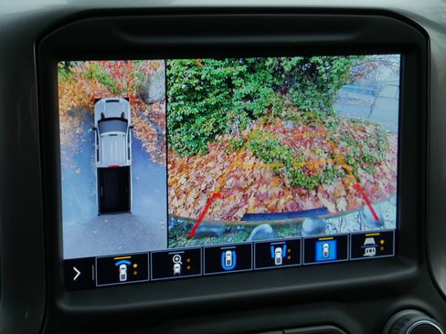 Used 2022 Chevrolet Silverado 3500 LTZ w/ LTZ Plus Package image 14