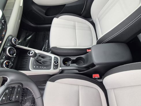 New 2026 Hyundai Venue SEL FWD image 20