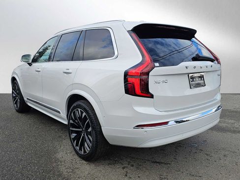 New 2026 Volvo XC90 T8 Ultra w/ Protection Package Premier AWD/4WD image 5