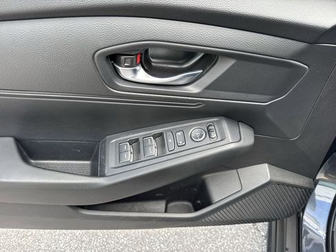 Used 2025 Honda Accord LX image 39
