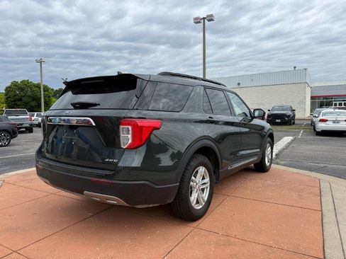 Used 2023 Ford Explorer XLT w/ Equipment Group 202A AWD/4WD image 6