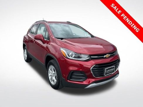 Used 2020 Chevrolet Trax LT AWD/4WD image 1