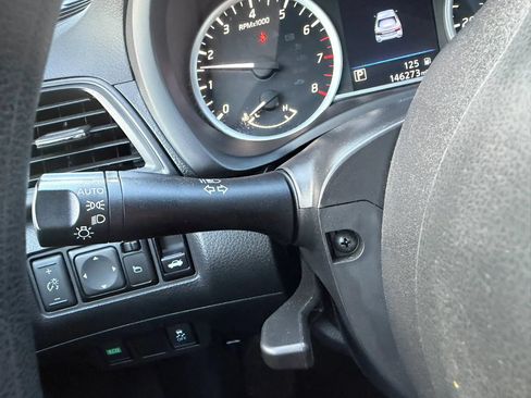 Used 2019 Nissan Sentra S FWD image 17