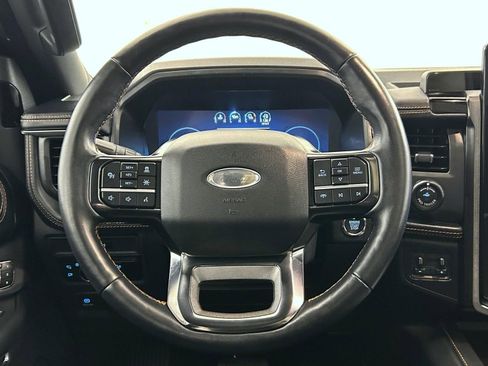 Used 2024 Ford Expedition Max Platinum image 12