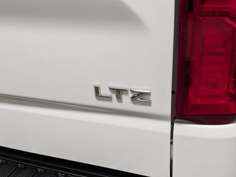 Certified 2023 Chevrolet Silverado 1500 LTZ w/ LTZ Convenience Package II AWD/4WD image 5