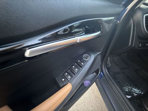 Used 2025 Kia Seltos EX w/ EX Sunroof Package image 13