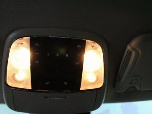 Used 2023 Chrysler 300 Touring L w/ Popular Equipment Group image 21