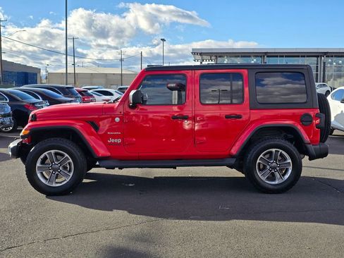 Used 2020 Jeep Wrangler Unlimited Sahara image 2