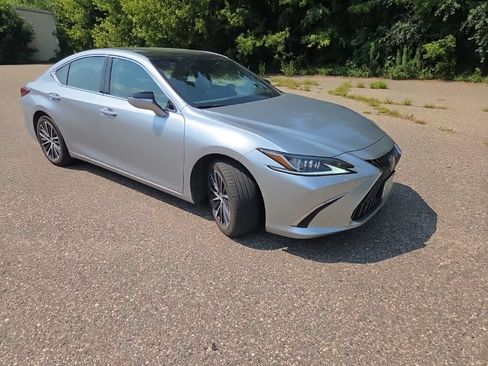 Used 2023 Lexus ES 350 w/ Premium Package FWD image 24