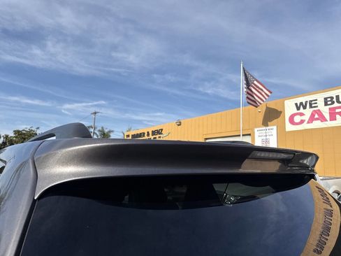 Used 2013 Toyota Sienna LE w/ Towing Pkg image 32