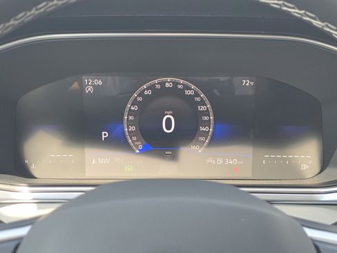 New 2026 Volkswagen Taos SE FWD image 22