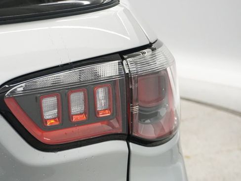 New 2026 Jeep Compass Latitude image 20