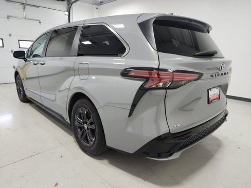 Certified 2024 Toyota Sienna XSE image 12